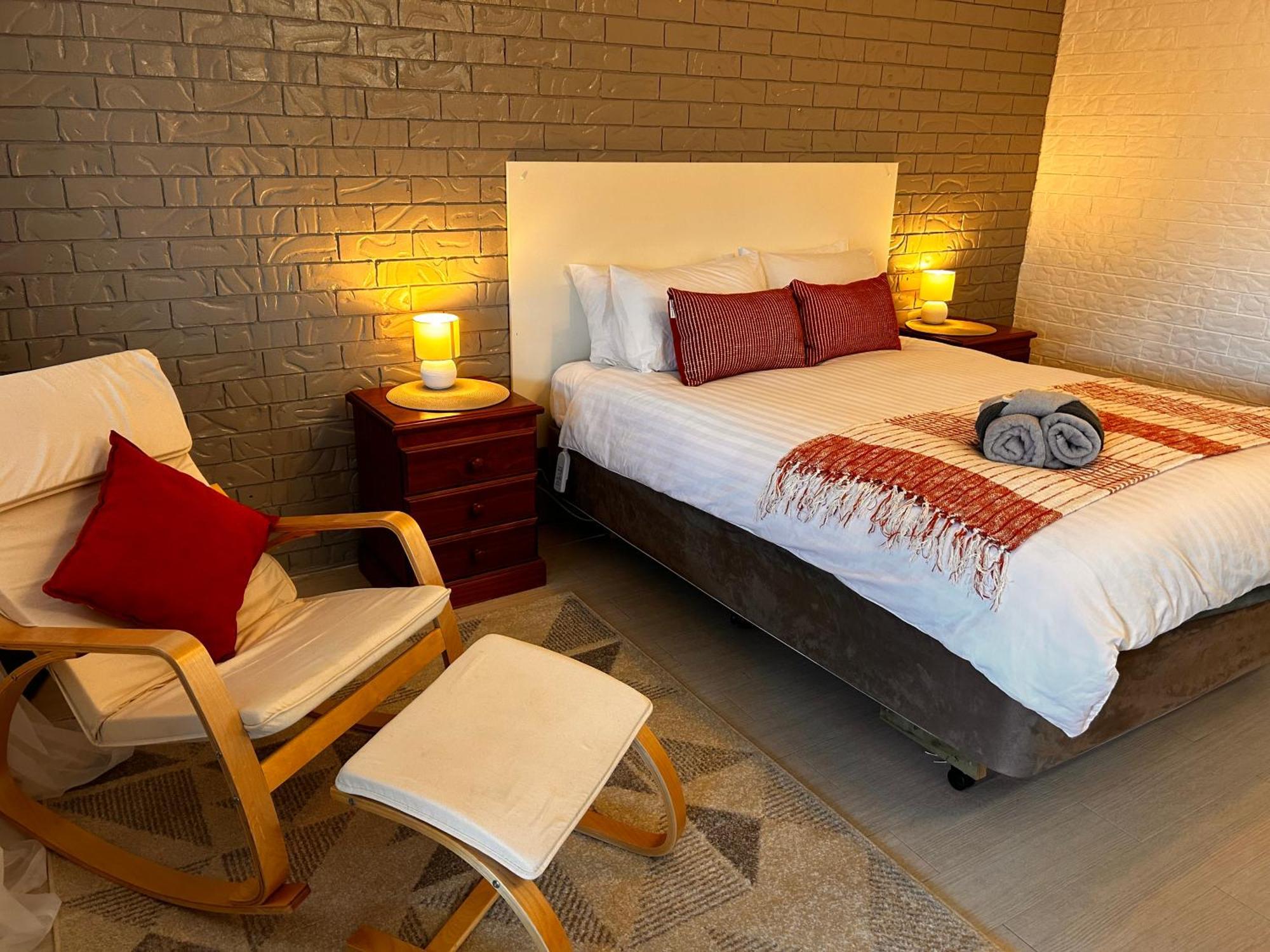 Jillaroo Motor Inn Глен-Иннес Экстерьер фото